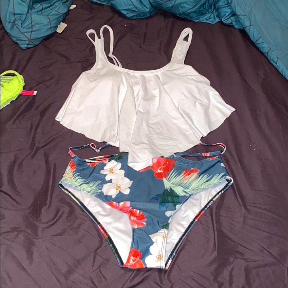 High waisted bikini